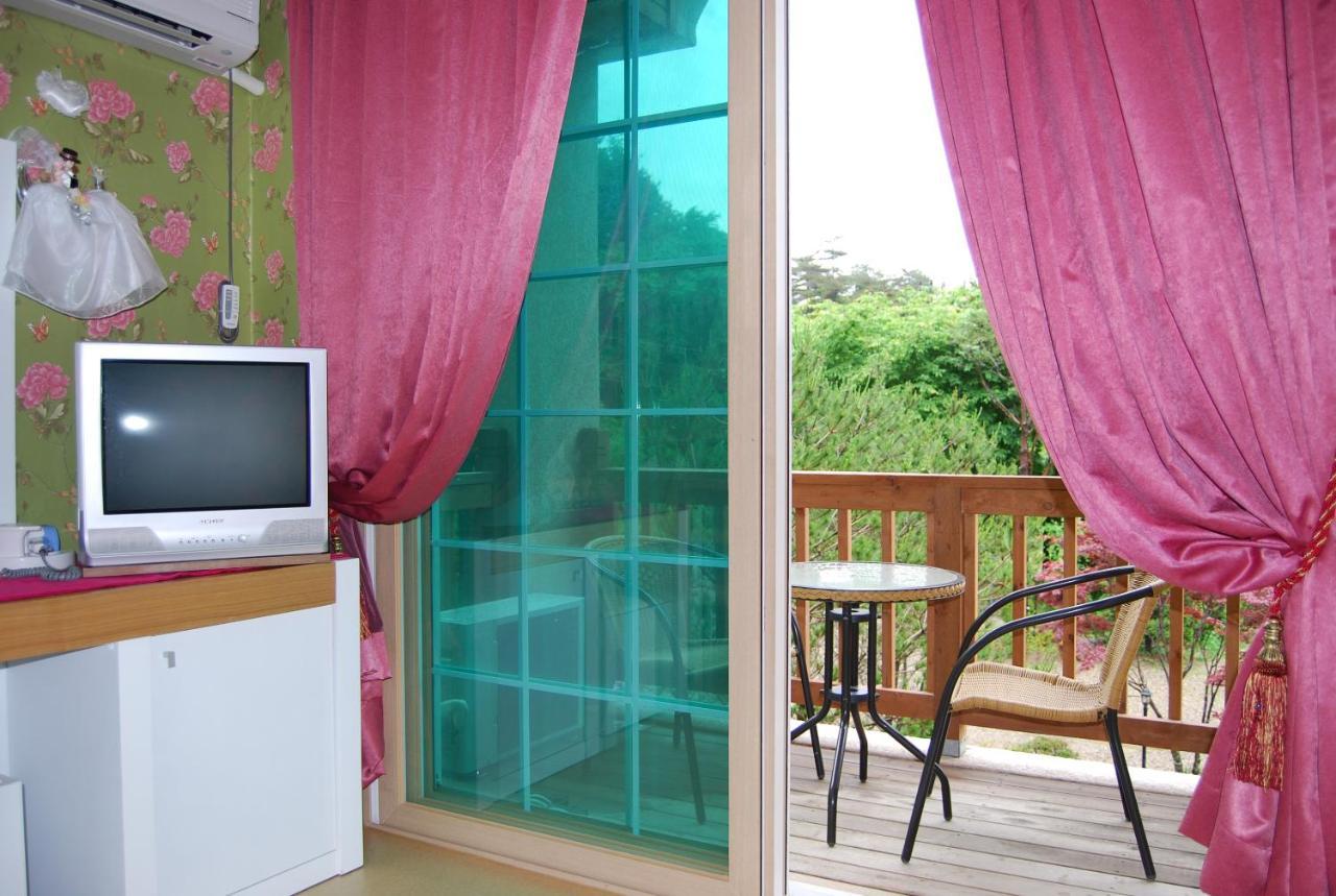 Shinevalley Pension&Hotel Pyeongchang Bagian luar foto