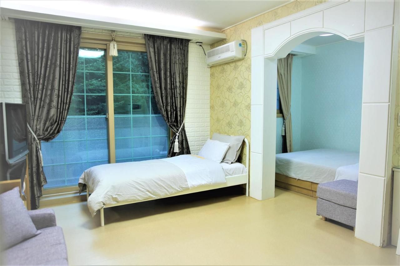 Shinevalley Pension&Hotel Pyeongchang Bagian luar foto